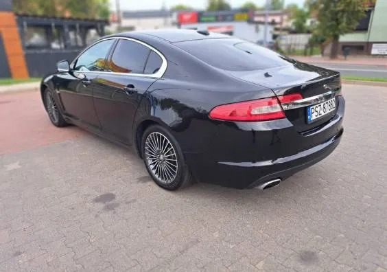 Jaguar XF cena 45000 przebieg: 157000, rok produkcji 2010 z Szamotuły małe 46